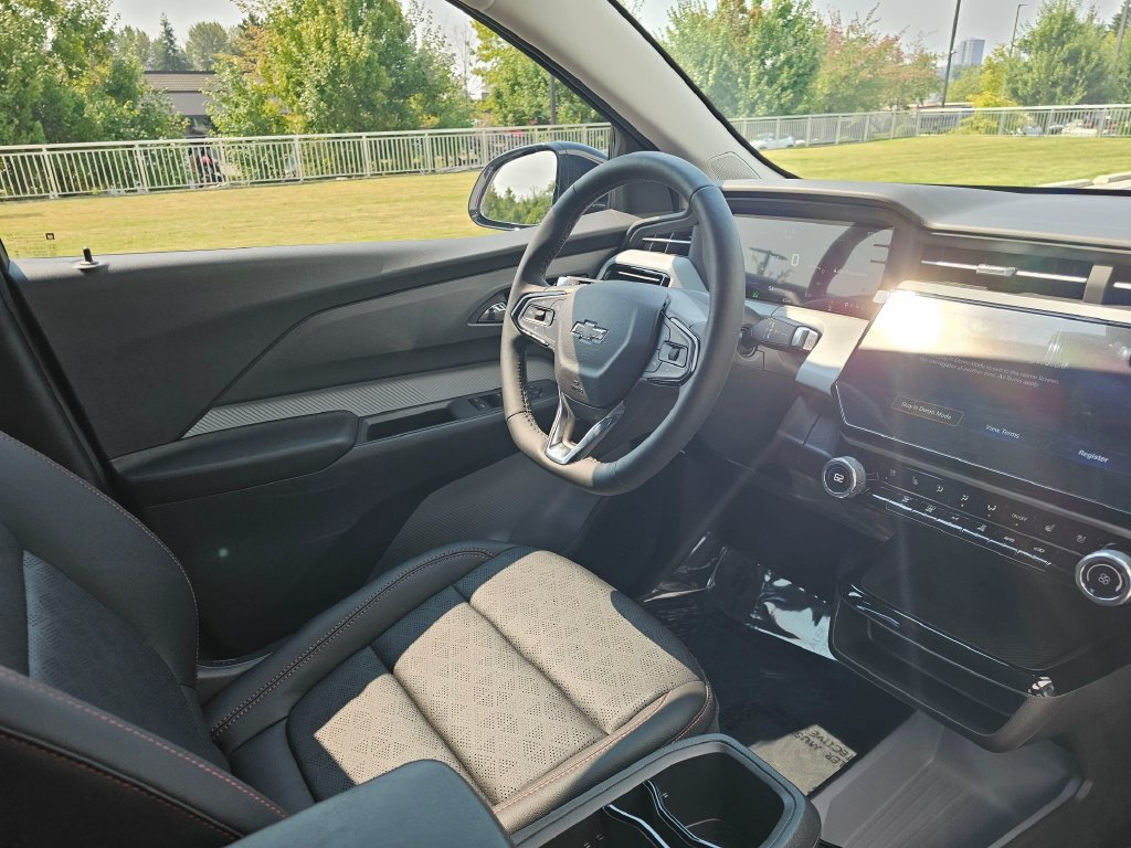 New 2027 Chevrolet Bolt RS FWD image 10
