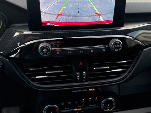 Used 2024 Ford Escape ST-Line image 30