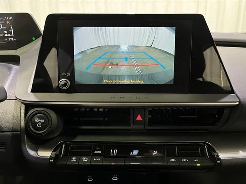 Certified 2023 Toyota Prius LE FWD image 17