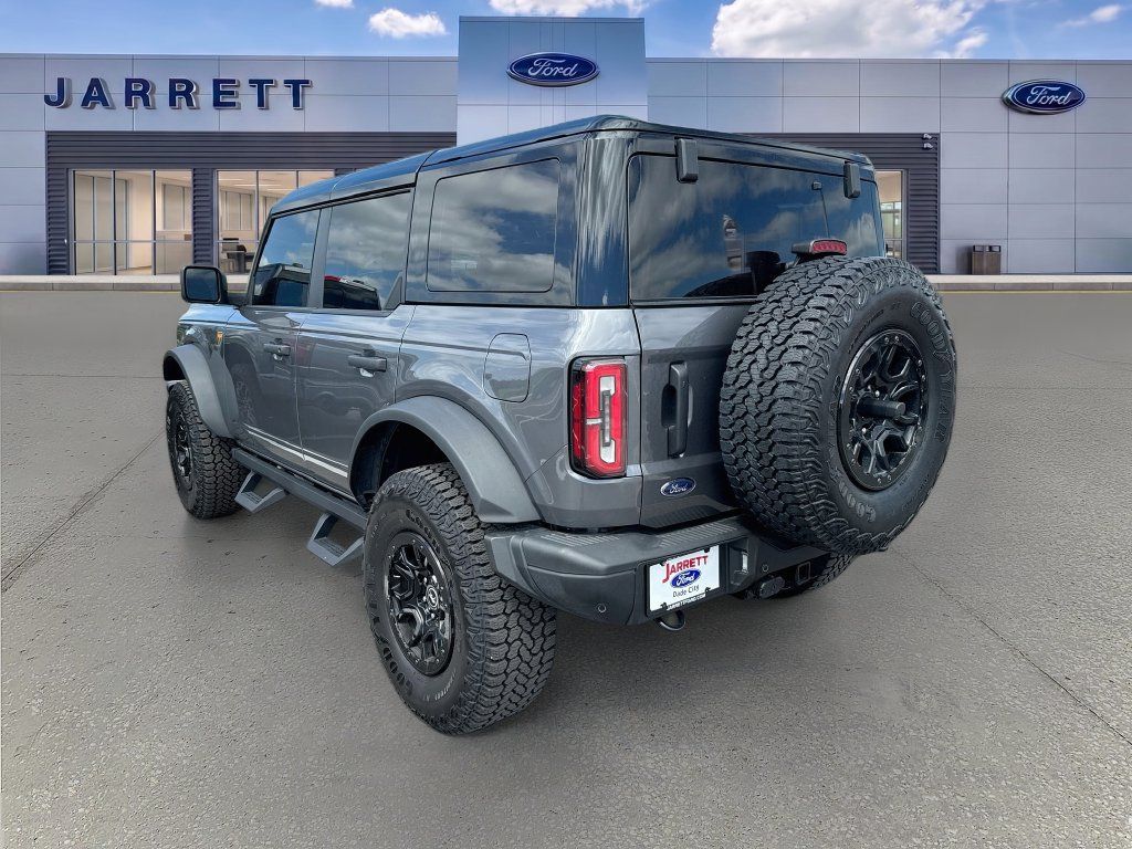 Used 2025 Ford Bronco Badlands AWD/4WD image 3