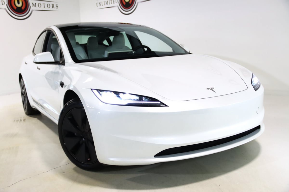 Used 2025 Tesla Model 3 Long Range RWD image 8