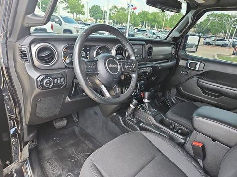 Used 2022 Jeep Gladiator Sport AWD/4WD image 10