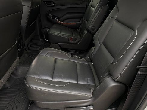 Used 2017 Chevrolet Suburban Premier image 9