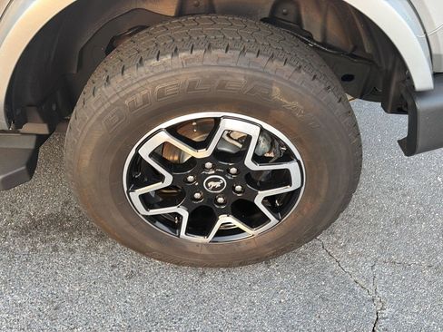 Used 2024 Ford Bronco Outer Banks AWD/4WD image 38