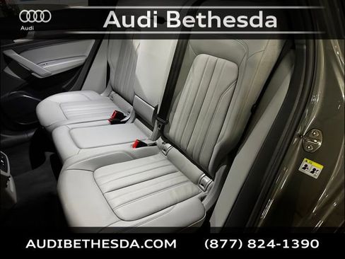 Used 2023 Audi Q5 2.0T Premium image 15