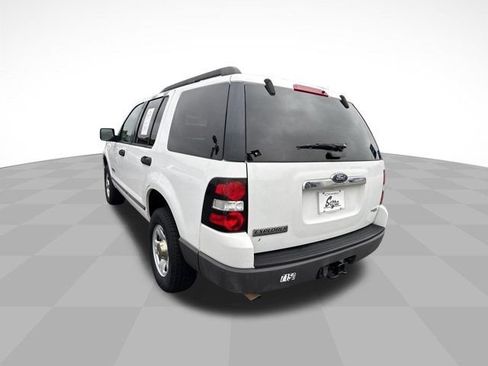 Used 2006 Ford Explorer XLS RWD image 7