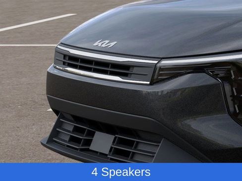 New 2025 Kia K4 LX image 13