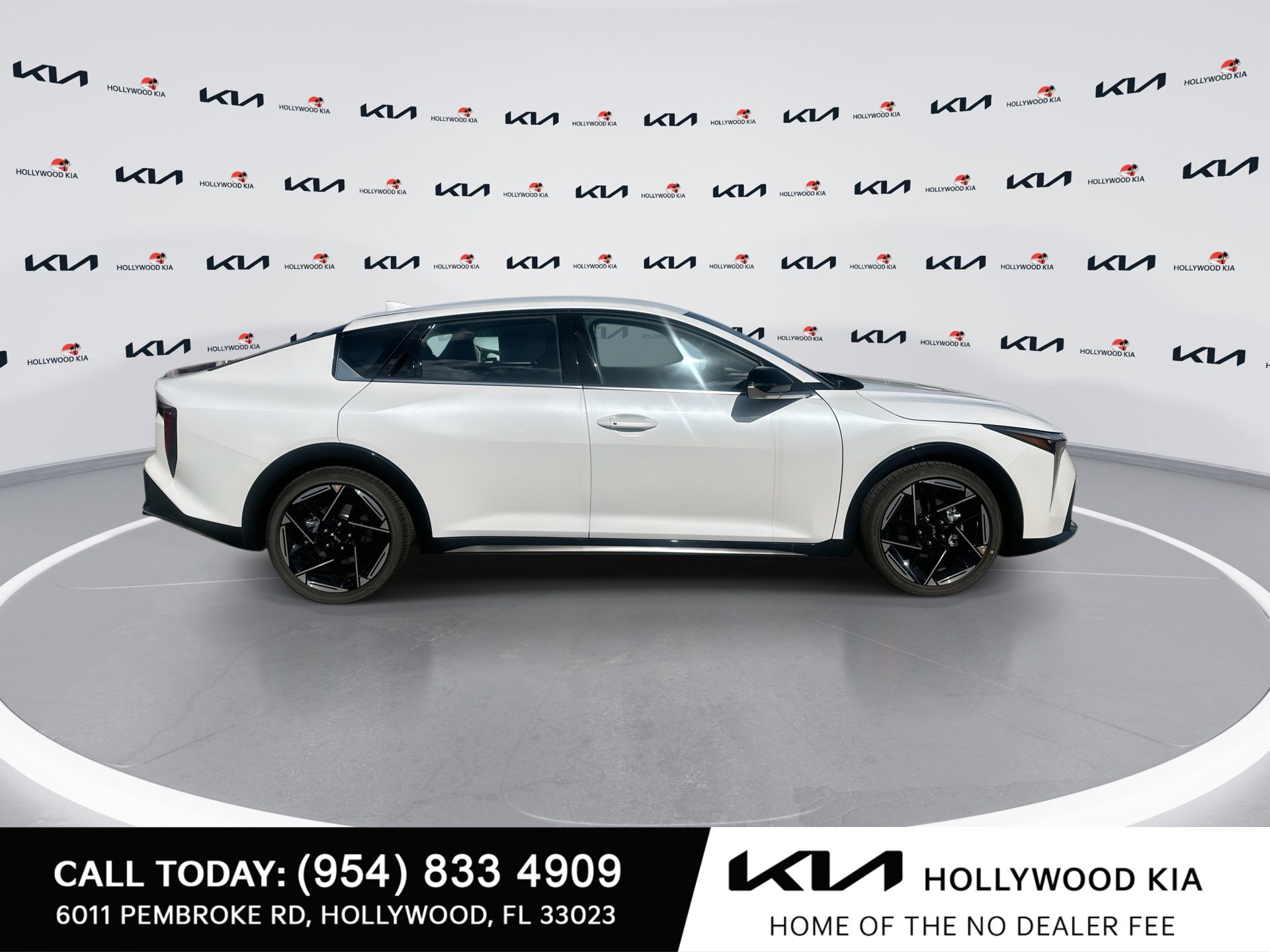 New 2026 Kia K4 GT-Line FWD image 9