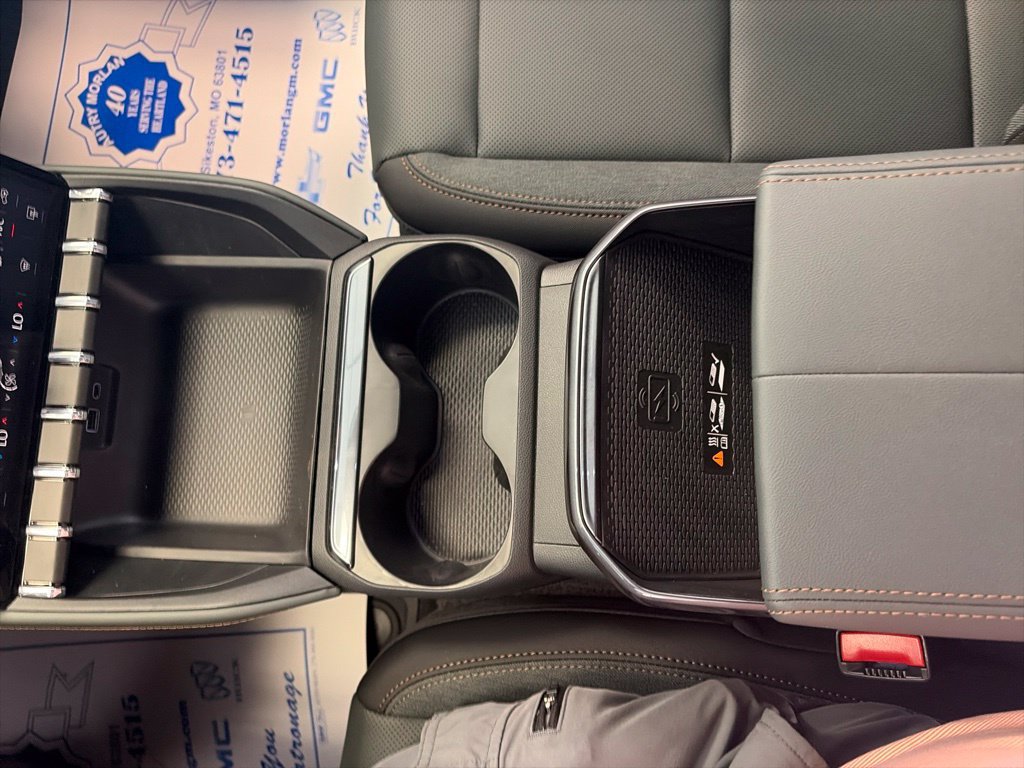 New 2027 GMC Terrain AT4 w/ LPO, Black Badging Package AWD/4WD image 20