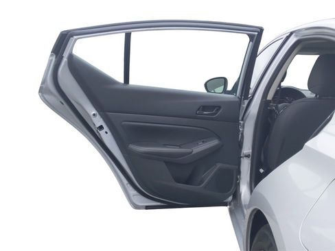 Used 2024 Nissan Altima 2.5 SV image 29