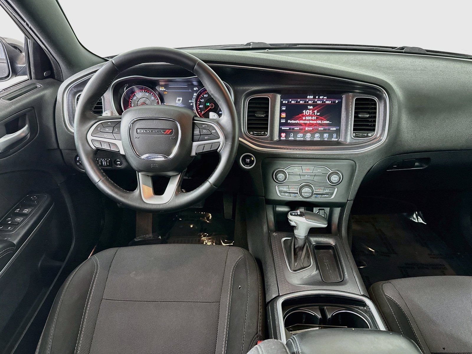 Used 2016 Dodge Charger R/T RWD image 20