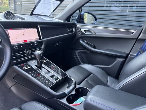 Certified 2023 Porsche Macan GTS AWD/4WD image 11