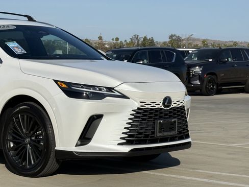 Certified 2025 Lexus RX 350h w/ Convenience Package AWD/4WD image 3