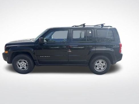 Used 2017 Jeep Patriot Sport w/ Power Value Group AWD/4WD image 5