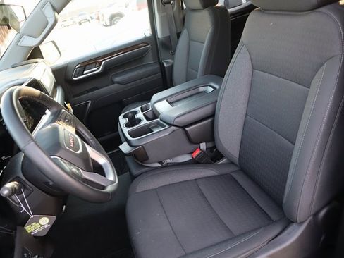 Used 2025 GMC Sierra 1500 Elevation image 22