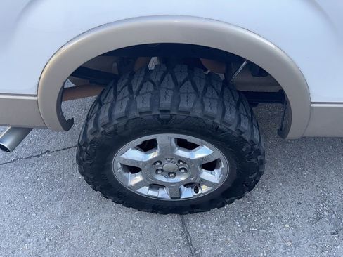 Used 2014 Ford F150 King Ranch w/ King Ranch Luxury Package image 12