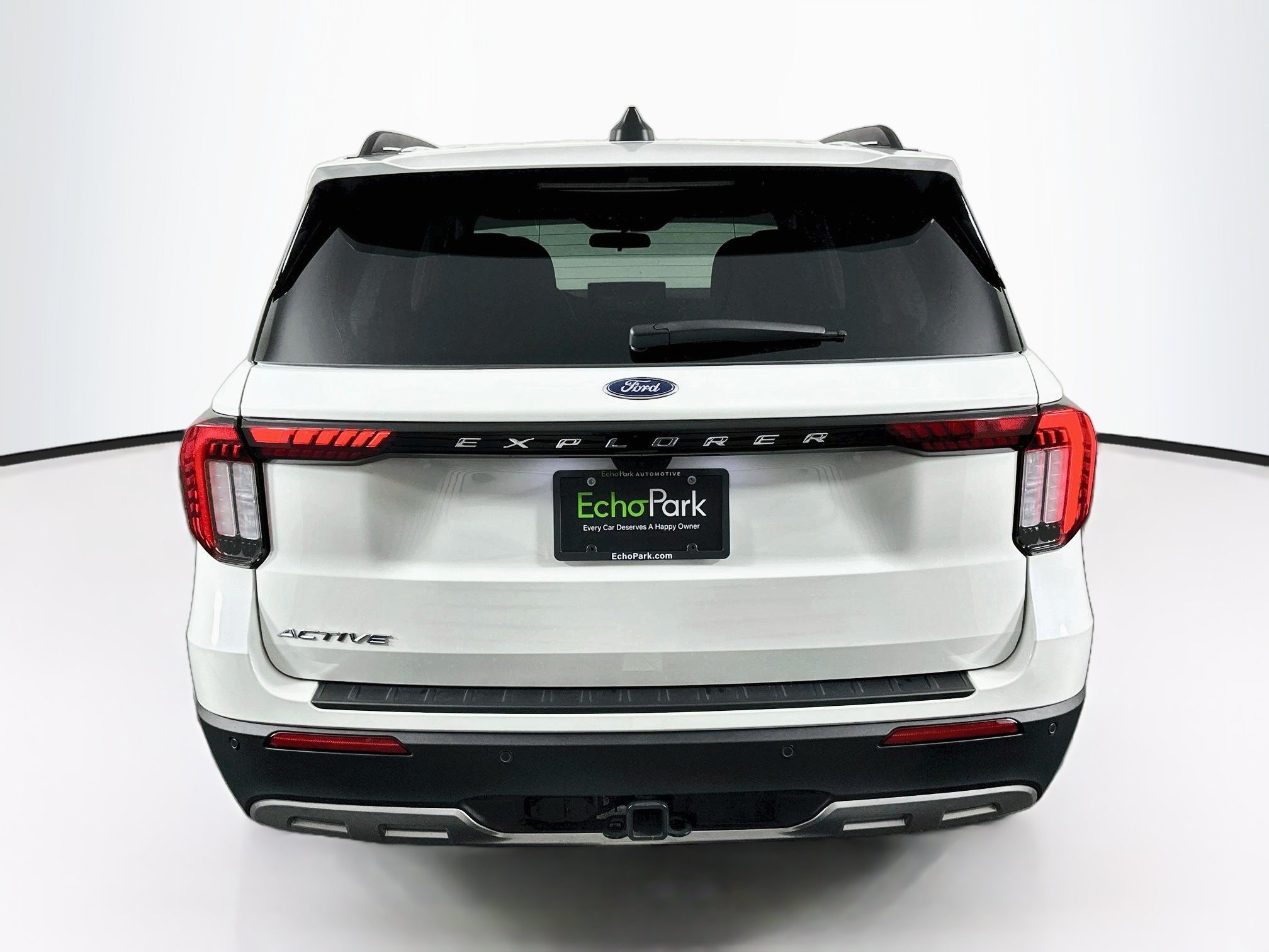 Used 2025 Ford Explorer Active w/ Active Comfort Package RWD image 7