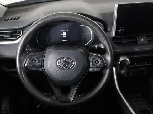 Used 2024 Toyota RAV4 LE image 31