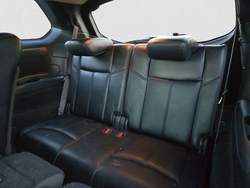 Used 2019 Nissan Pathfinder SL image 16