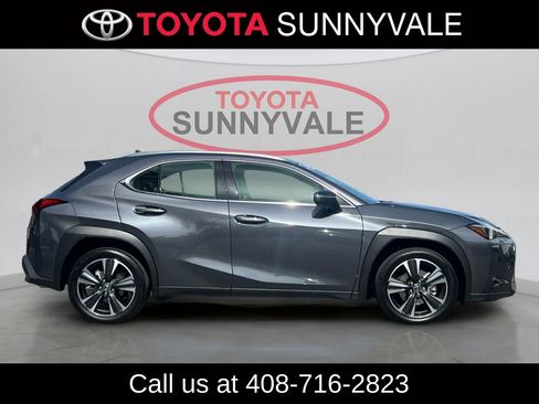 Used 2025 Lexus UX 300h FWD w/ Accessory Package (Z1) image 9