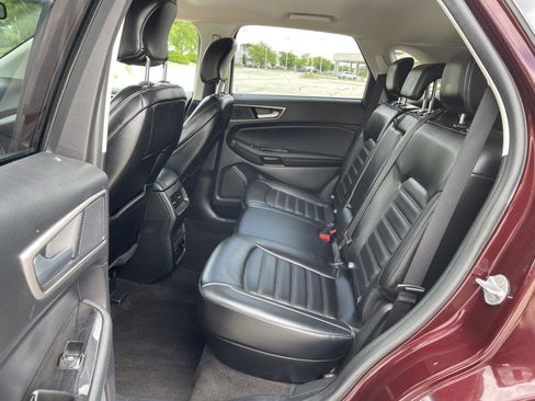 Used 2019 Ford Edge SEL w/ Equipment Group 201A AWD/4WD image 20