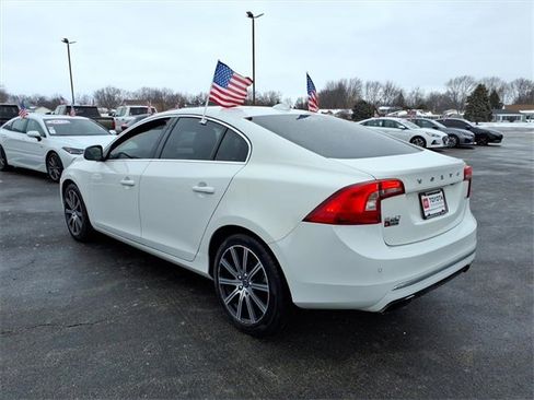 Used 2017 Volvo S60 T5 Inscription Platinum image 6