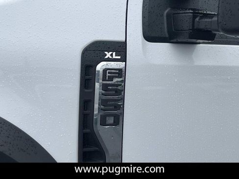 Used 2024 Ford F550 4x4 Regular Cab Super Duty w/ XL Chrome Package image 12