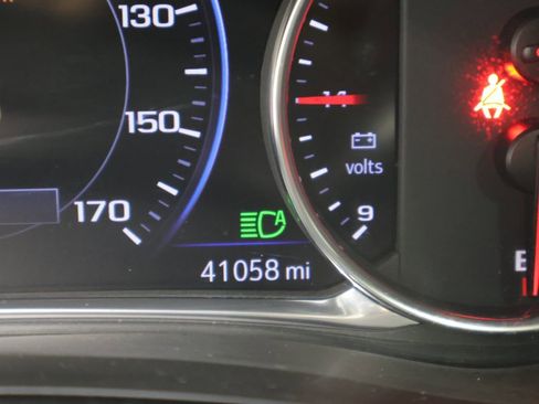 Used 2023 Chevrolet Traverse Premier w/ Redline Edition image 46