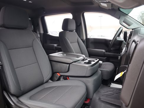 Used 2020 Chevrolet Silverado 1500 Custom w/ Custom Value Package image 30