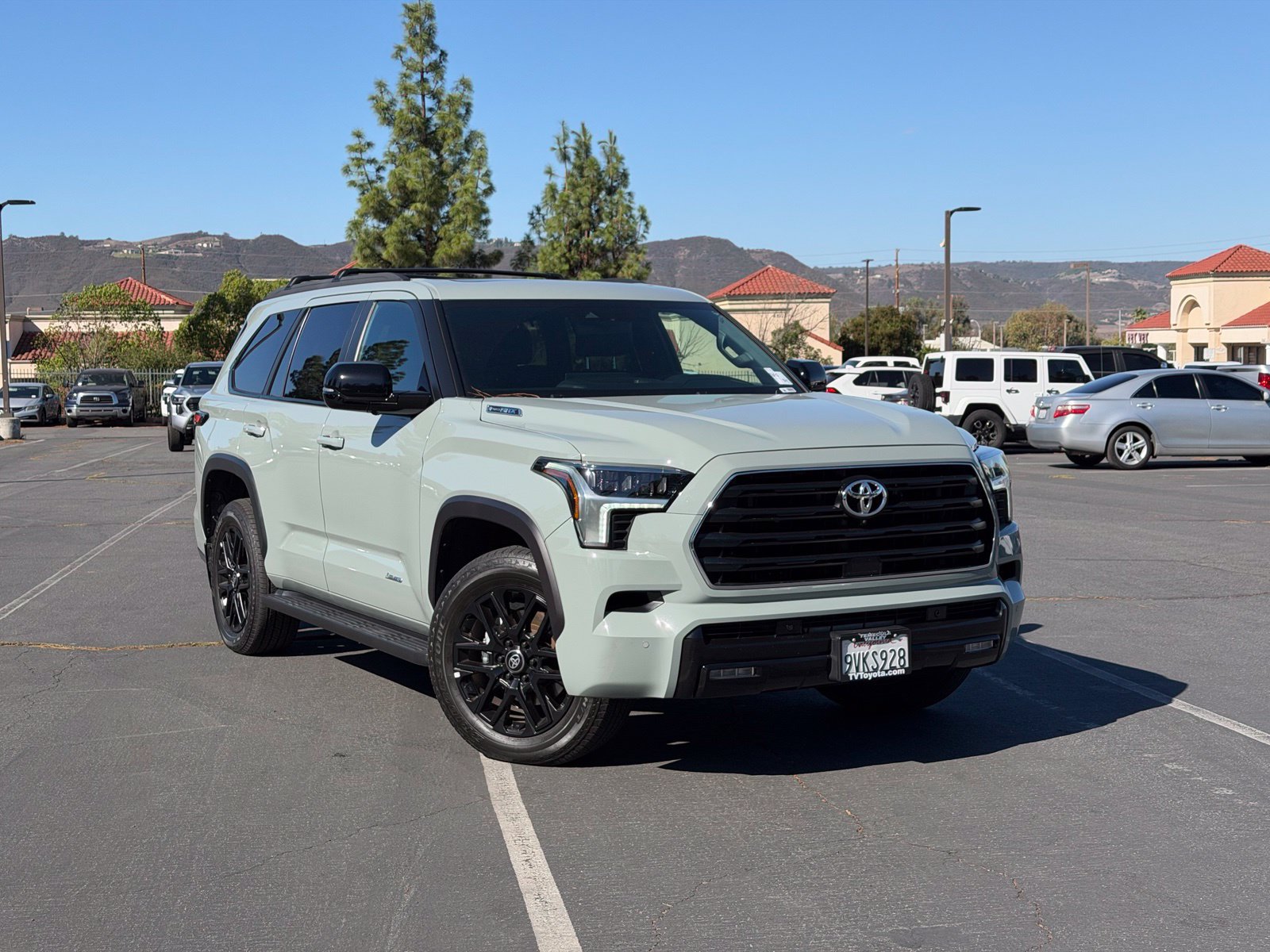 Used 2026 Toyota Sequoia Limited w/ Tow Technology Package AWD/4WD image 1