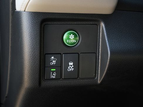 Certified 2021 Honda HR-V EX-L image 39