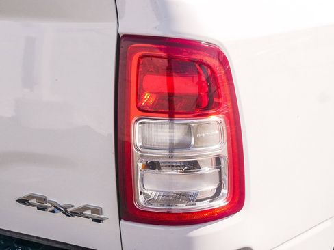 Used 2021 RAM 2500 Big Horn image 9