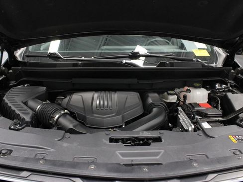 Used 2025 Chevrolet Traverse LT AWD/4WD image 14