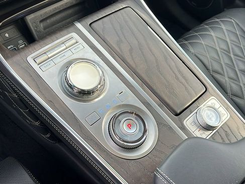 Used 2024 Genesis GV80 3.5T w/ Prestige Package image 34