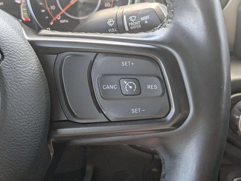 Used 2021 Jeep Wrangler Unlimited Sport AWD/4WD image 17