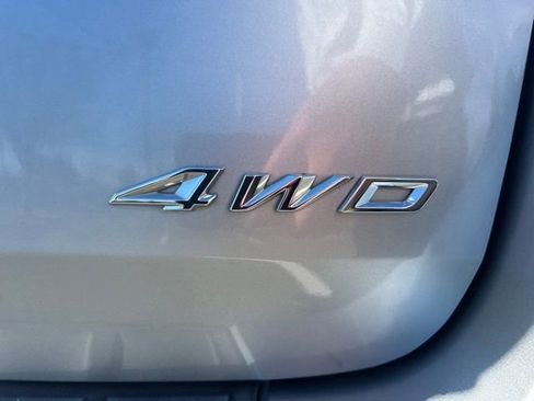 Certified 2021 Ford Explorer XLT w/ Equipment Group 202A image 6