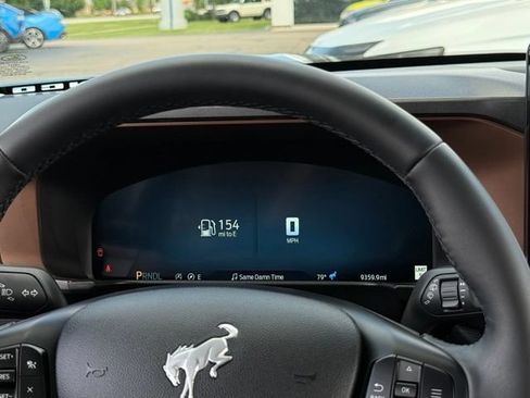 Used 2025 Ford Bronco Sport Outer Banks w/ Outer Banks Tech Package+ AWD/4WD image 9