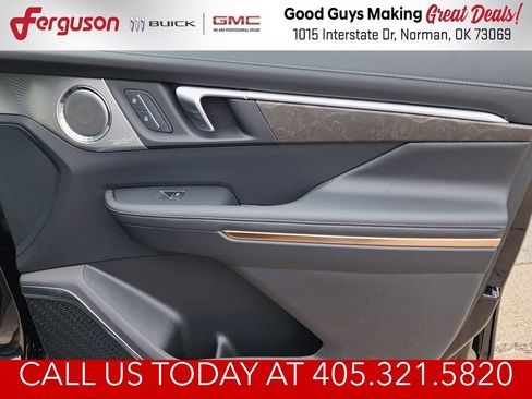 New 2026 Buick Enclave Avenir w/ Super Cruise Package AWD/4WD image 39