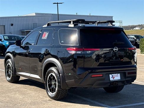 Certified 2025 Nissan Pathfinder Rock Creek image 7