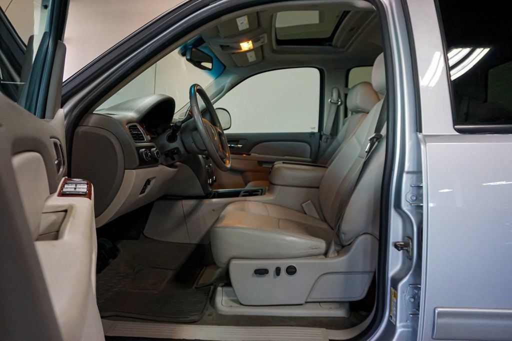 Used 2012 GMC Sierra 1500 SLT w/ SLT Convenience Package AWD/4WD image 8