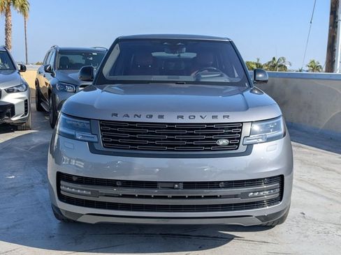 Used 2023 Land Rover Range Rover Autobiography AWD/4WD image 2