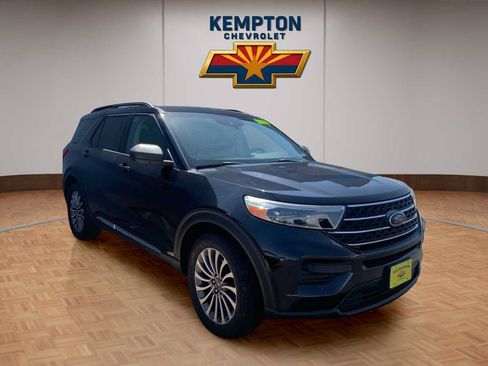 Used 2020 Ford Explorer XLT RWD image 1