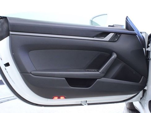 Certified 2021 Porsche 911 Carrera 4S image 30