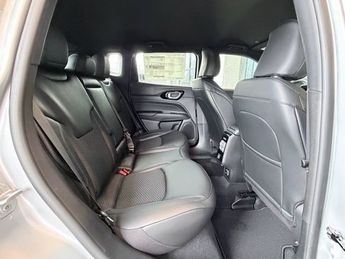 New 2026 Jeep Compass Latitude image 22