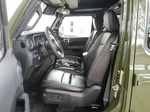 Used 2024 Jeep Wrangler High Altitude image 12