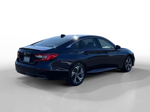 Used 2018 Honda Accord EX image 5
