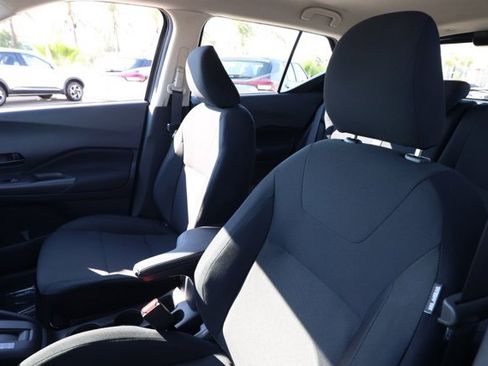 New 2025 Nissan Kicks Play S image 15