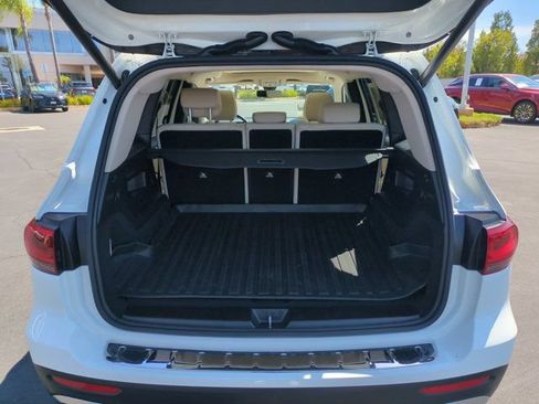 Used 2023 Mercedes-Benz GLB 250 image 26