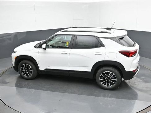 New 2025 Chevrolet TrailBlazer LT w/ Convenience Package image 19