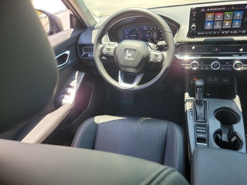 Used 2023 Honda Civic Touring image 16